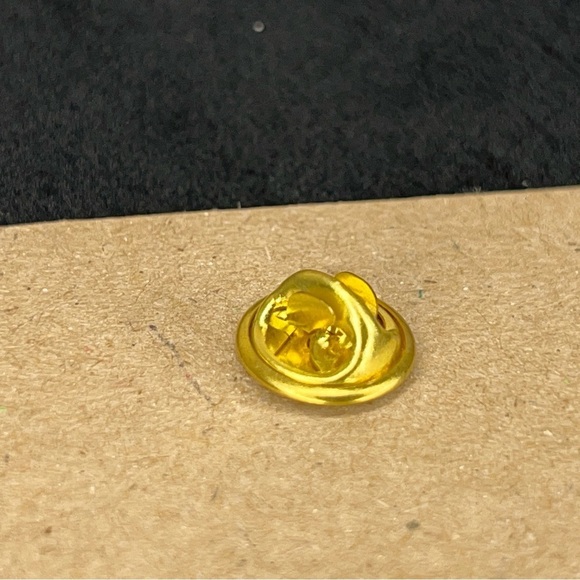 VINTAGE 90’s PINK RIBBON PIN BREAST CANCER AWARENESS GOLD BACKING - Picture 3 of 6